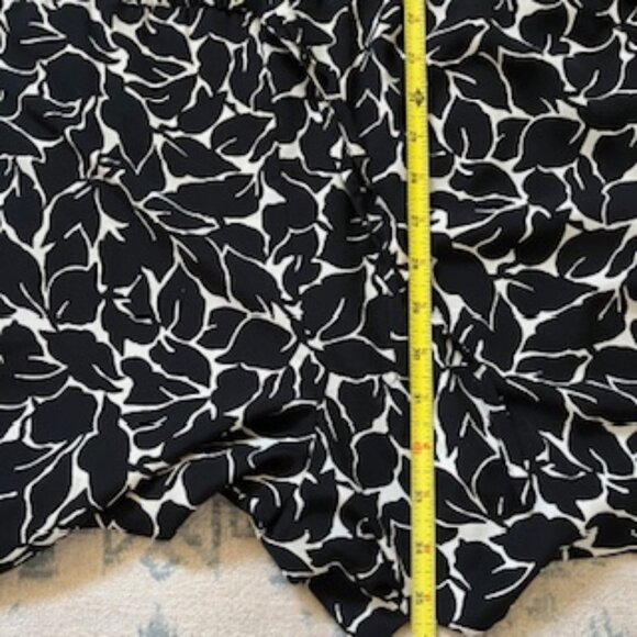 🧡3/15 Loft Black White Romper with Two Side Pockets Women's L - Picture 10 of 13